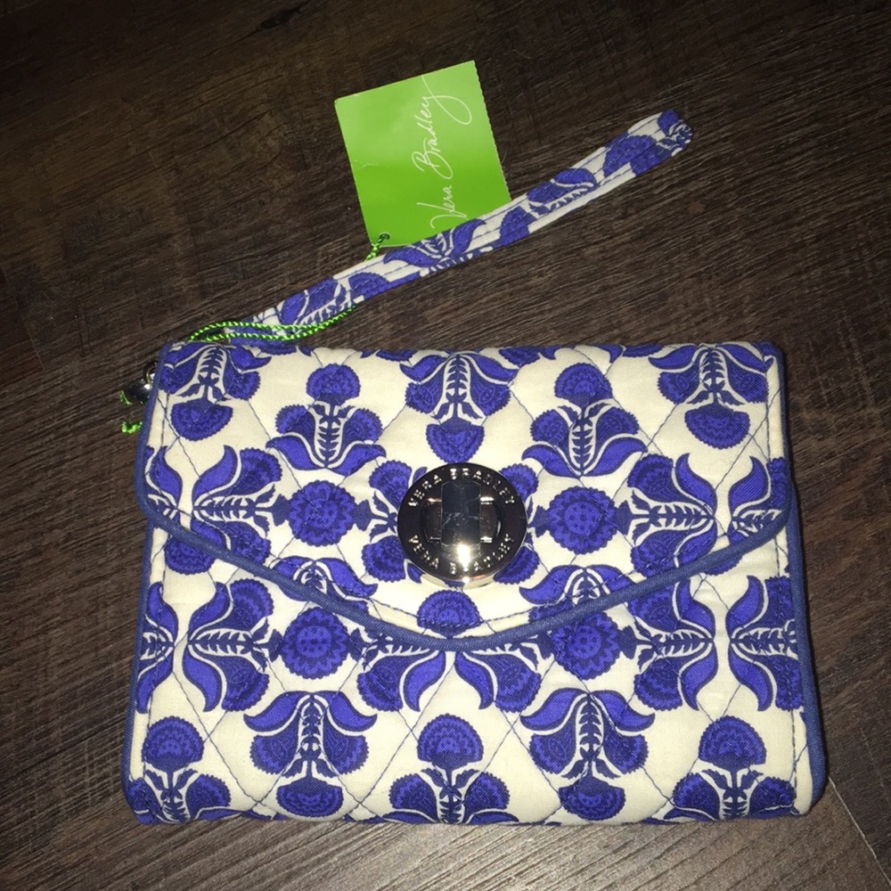 Vera Bradley Your Turn Smartphone Wristlet